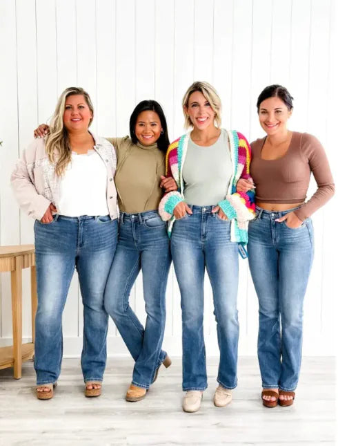 CurveFlex Plus Size Slim-Fit Stretch Jeans